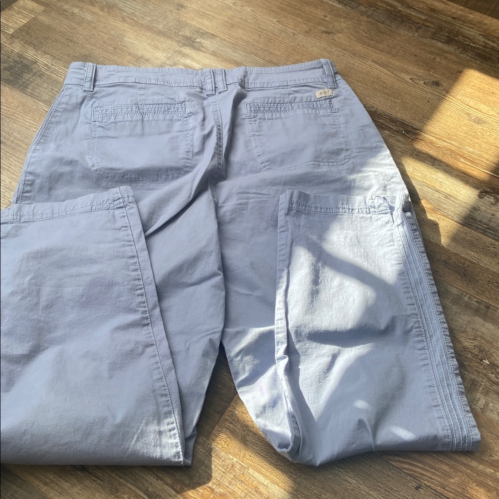 Eddie Bauer cornflower blue cotton chino crop pants size womens 10 - Picture 5 of 7